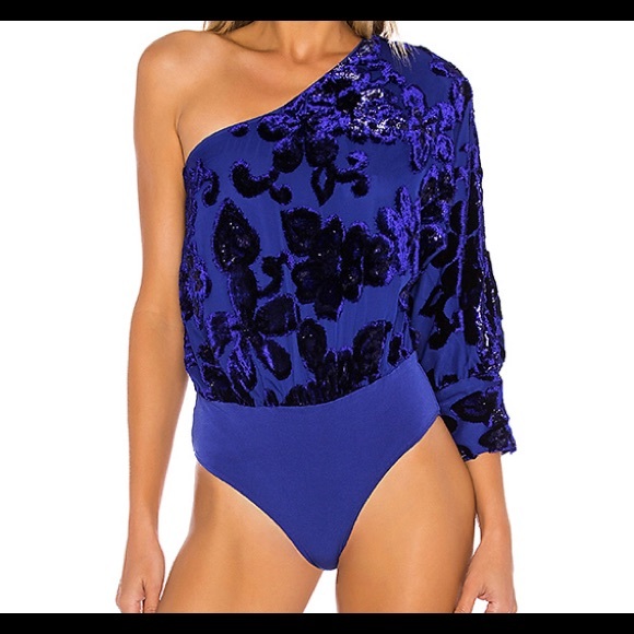 🖤House of Harlow Bodysuit🖤 - Picture 2 of 3